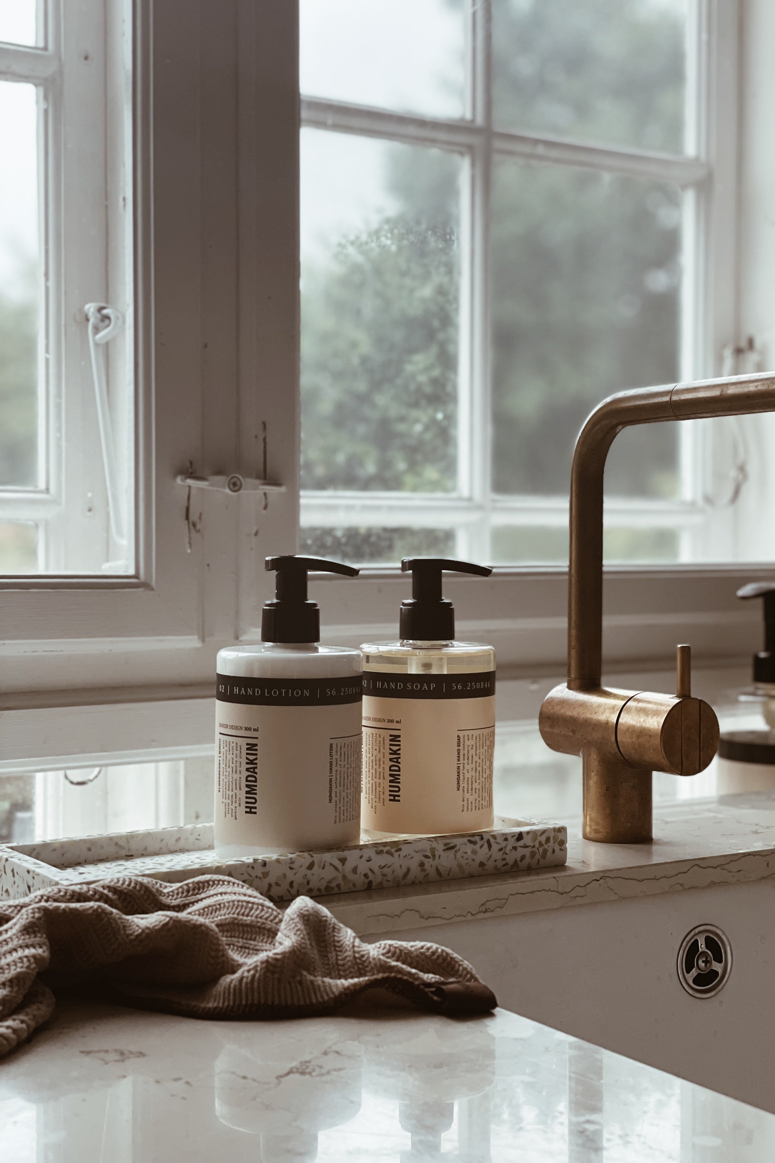 02 Hand Soap, hyldebær/birk
